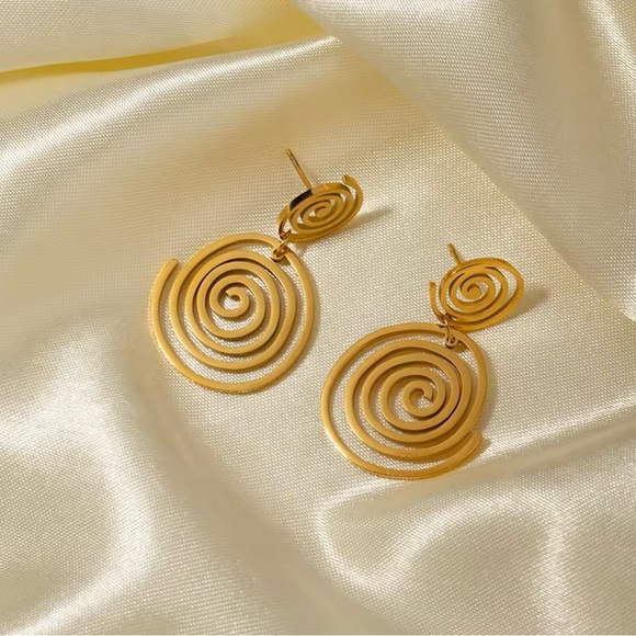18K Gold Plated Swirl Earrings*Drop Earrings*Spiral Earrings*Waterproof Jewelry - Picture 4 of 8